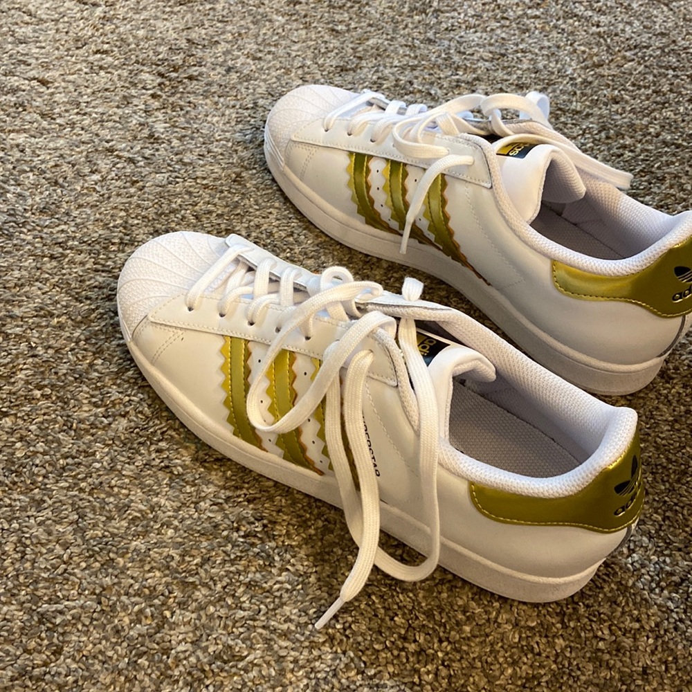 Adidas superstar womens